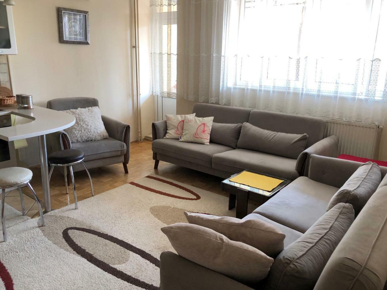 Ulpiana Apartment Priştine Dış mekan fotoğraf